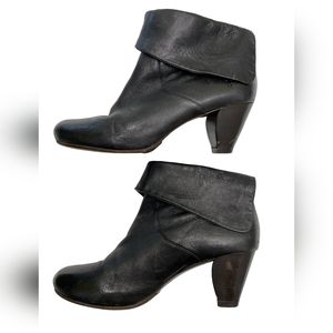 Frye Lisa Shortie Booties